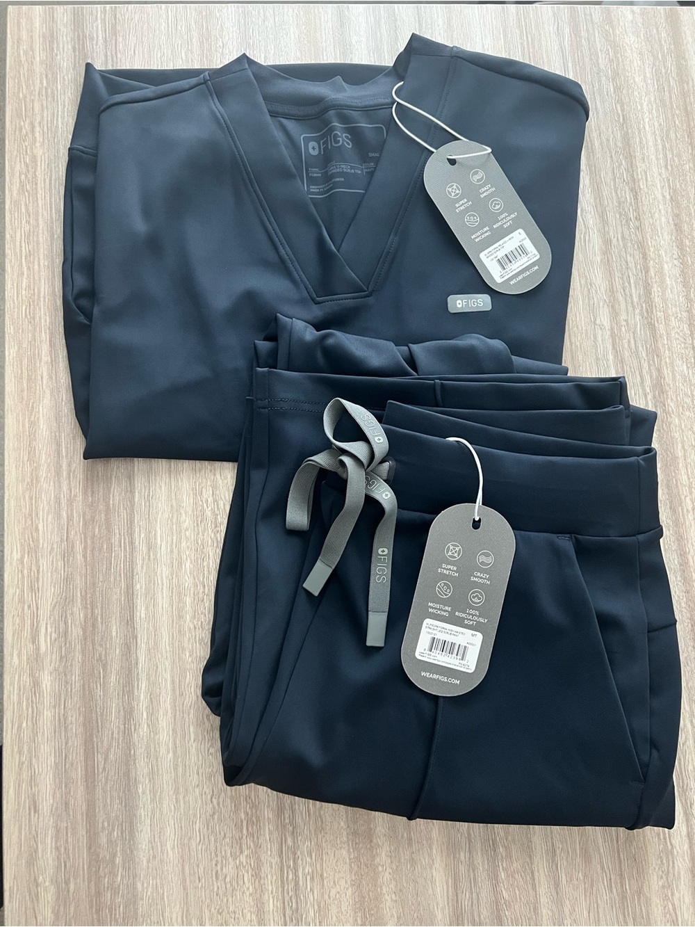 Figs Navy FORMx Scrub Set